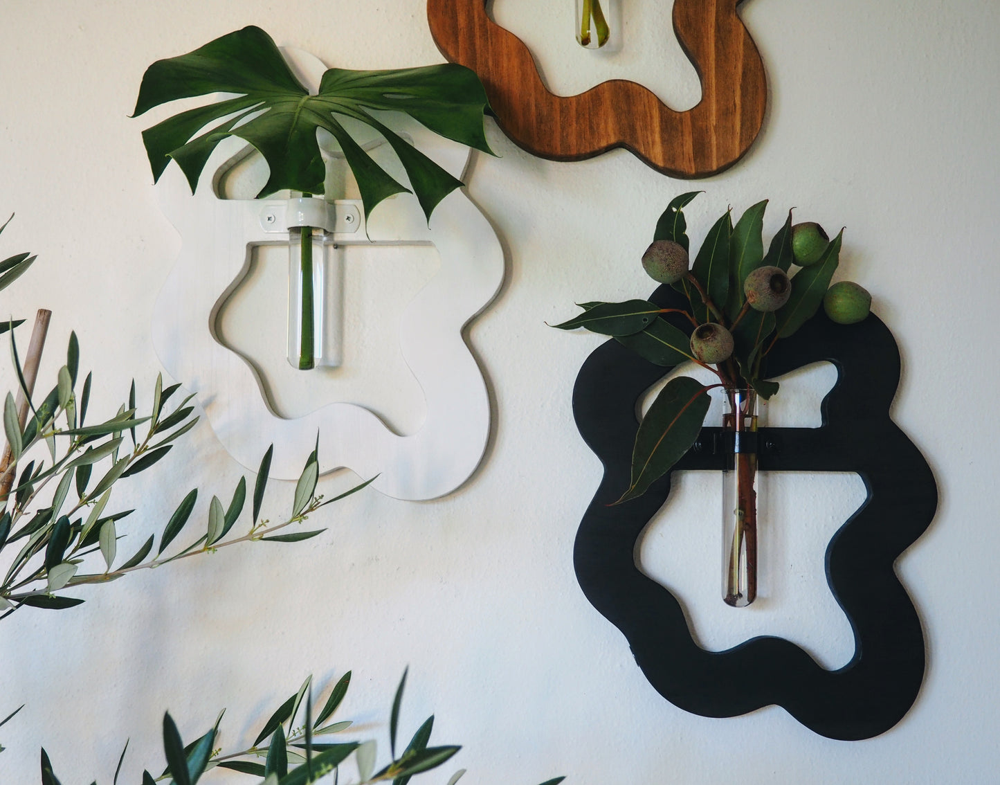 Splash wall decor